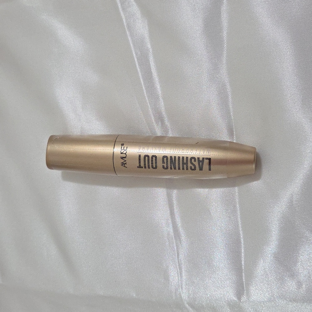 Amuse Waterproof Mascara Black – Lashing Out